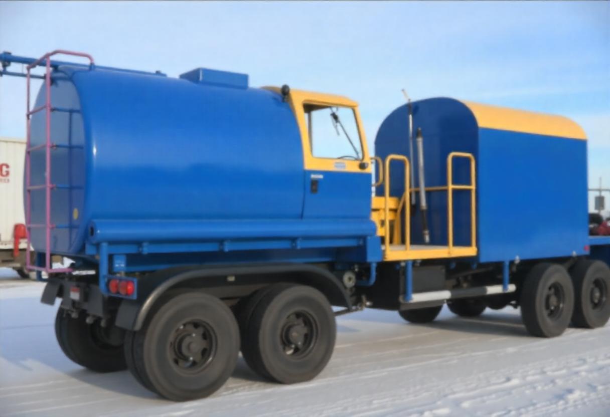 freepik__a-yellow-tank-truck-with-blue-details-on-a-snowy-s__67719 Инструментальная мастерская с ёмкостью долива ПМД